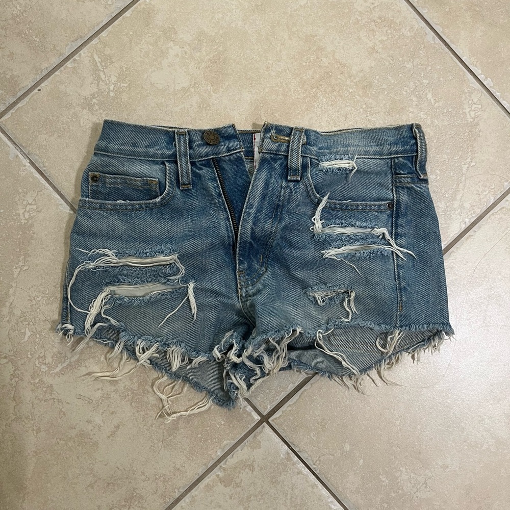 Urban Outfitters Ripped Jean Shorts Medium Wash